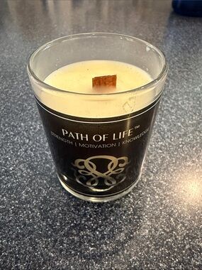Alex and Ani Black and Cream 'Path of Life' Wood Wick Candle